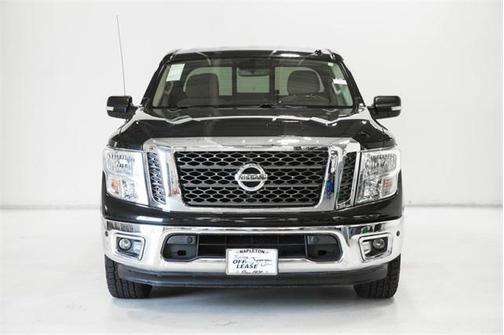 2017 Nissan Titan SV