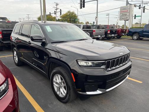 2023 Jeep Grand Cherokee L Laredo