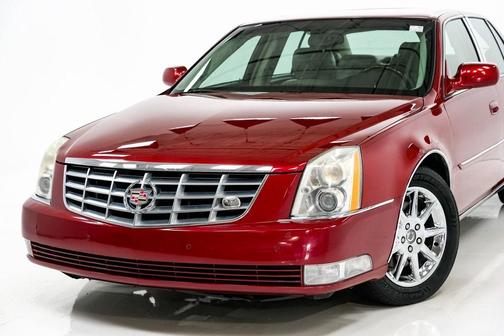 2010 Cadillac DTS Luxury Collection