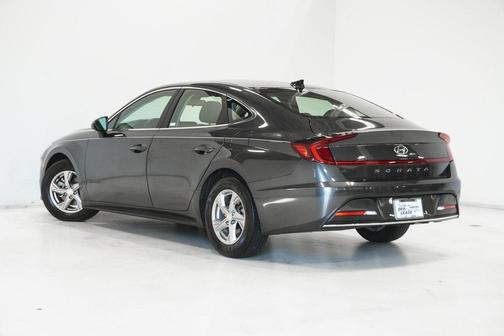 2022 Hyundai SONATA SE