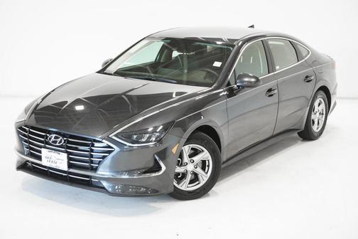 2022 Hyundai SONATA SE