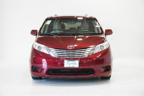 2014 Toyota Sienna LE