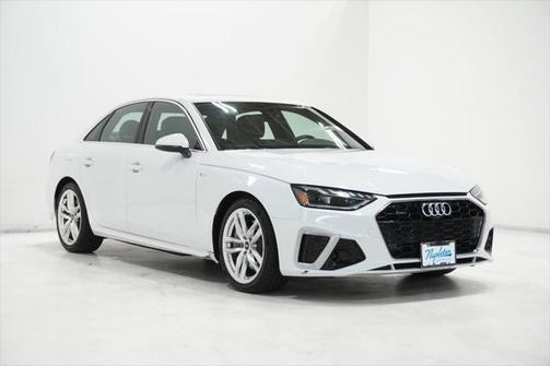 2023 Audi A4 45 S line Premium Plus