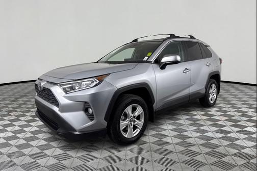 Silver Sky Metallic 2019 Toyota RAV4 XLE
