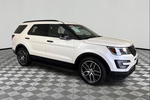 White Platinum Metallic Tri-Coat 2017 Ford Explorer sport