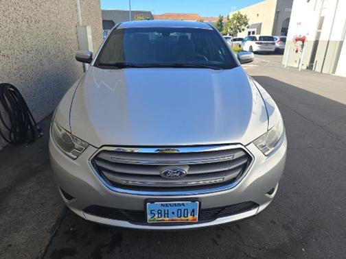 2017 Ford Taurus SEL