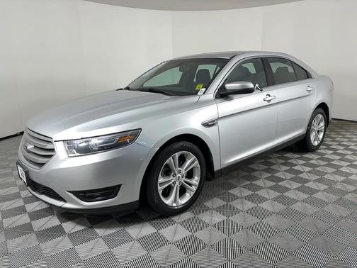 2017 Ford Taurus SEL