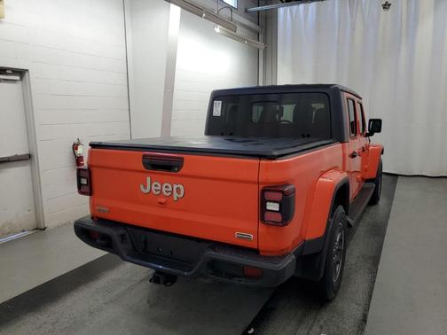 Punkn Metallic Clearcoat 2020 Jeep Gladiator Overland