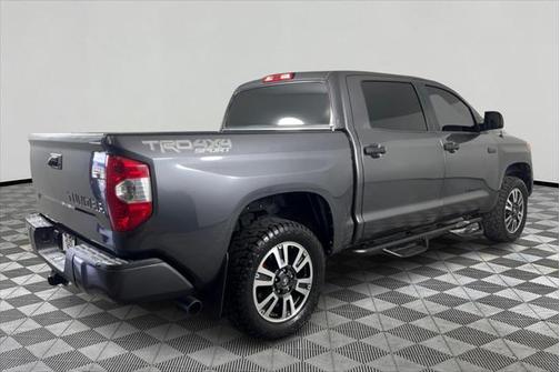 2018 Toyota Tundra SR5