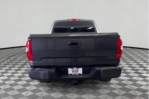 2018 Toyota Tundra SR5