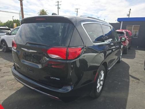 2020 Chrysler Pacifica Limited