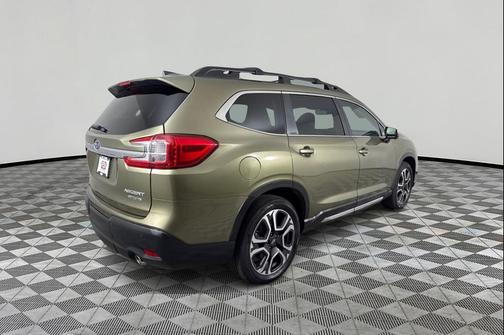 Autumn Green Metallic 2023 Subaru Ascent Limited 7-Passenger