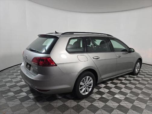 2017 Volkswagen Golf SportWagen TSI S