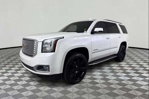 White Frost Tricoat 2016 GMC Yukon SLT