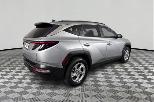 Shimmering Silver 2022 Hyundai TUCSON SEL