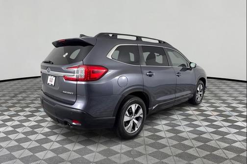 Magnetite Gray Metallic 2023 Subaru Ascent Premium 8-Passenger