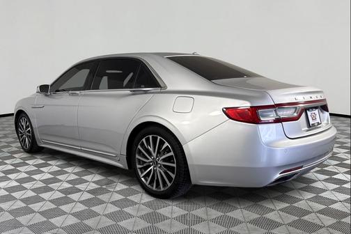 Ingot Silver Metallic 2017 Lincoln Continental Select
