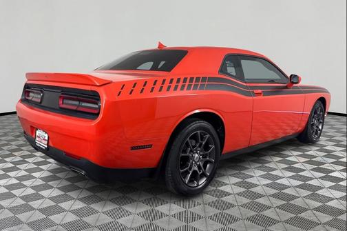 Go Mango 2018 Dodge Challenger GT