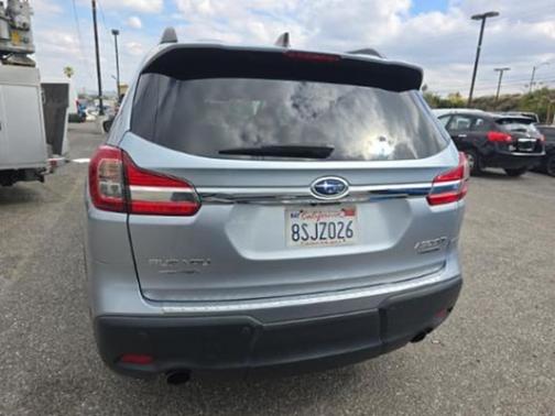 Ice Silver Metallic 2020 Subaru Ascent Limited 7-Passenger
