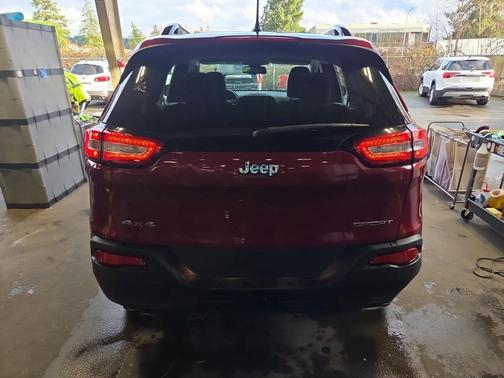 2015 Jeep Cherokee Sport