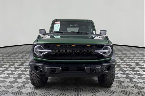 Eruption Green Metallic 2023 Ford Bronco Wildtrak
