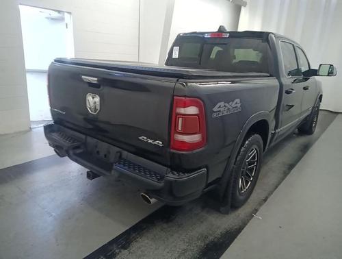 Diamond Black Crystal Pearlcoat 2019 RAM 1500 Limited