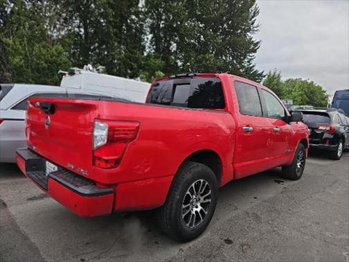 2021 Nissan Titan SV