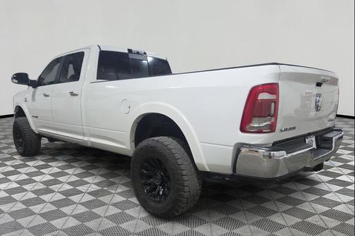 2021 RAM 3500 Laramie Crew Cab 4x4 8' Box