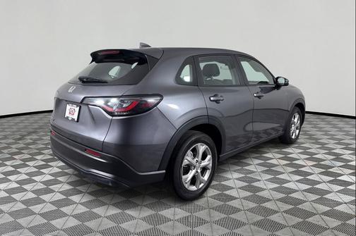 Modern Steel Metallic 2025 Honda HR-V LX