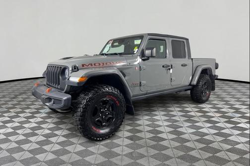Sting-Gray Clearcoat 2021 Jeep Gladiator Mojave
