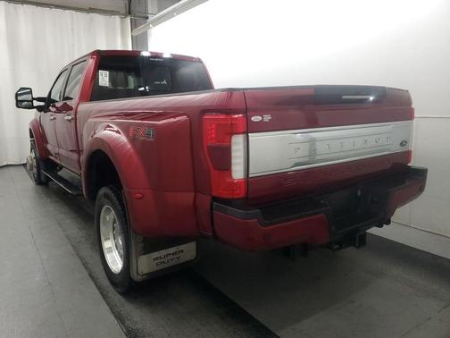 Ruby Red Metallic Tinted Clearcoat 2018 Ford F-450 Platinum