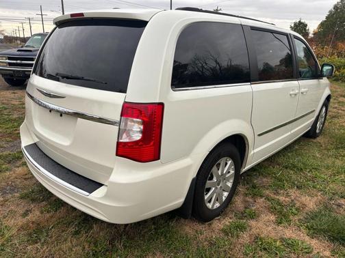 2011 Chrysler Town & Country Touring-L