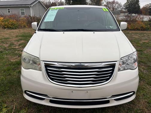 2011 Chrysler Town & Country Touring-L