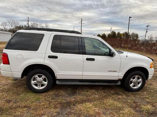 2005 Ford Explorer XLT
