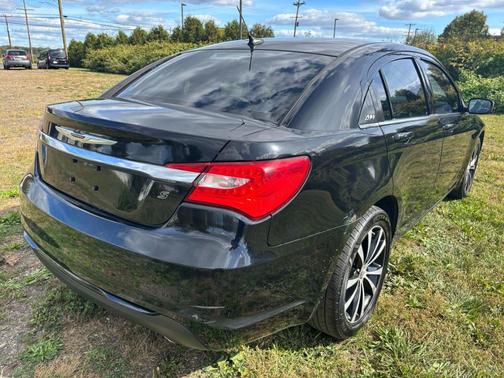 2012 Chrysler 200 Touring