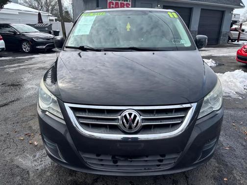 2011 Volkswagen Routan SEL