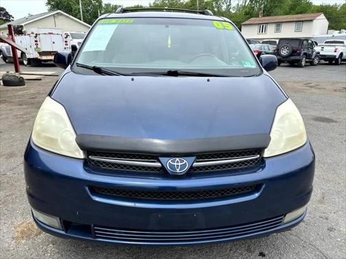 2005 Toyota Sienna XLE