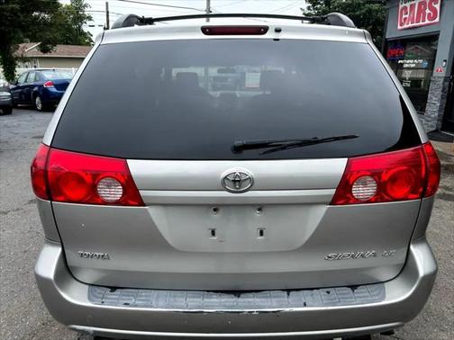 2008 Toyota Sienna CE