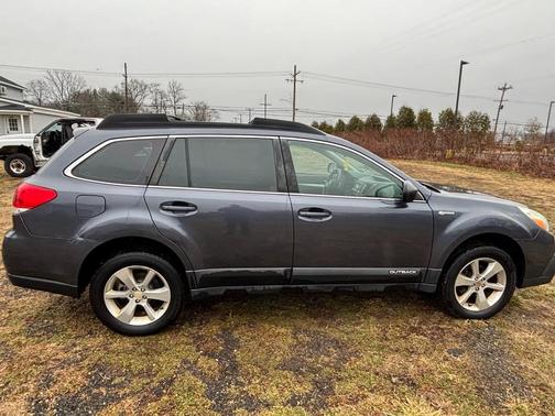 2014 Subaru Outback 2.5i