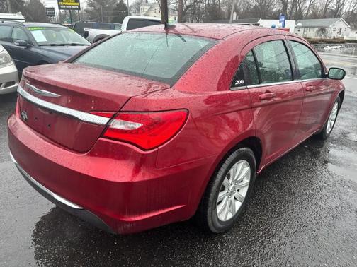 2013 Chrysler 200 Touring
