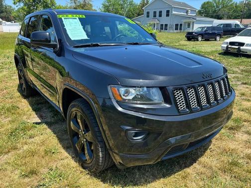 Brilliant Black Crystal Pearlcoat 2015 Jeep Grand Cherokee Altitude
