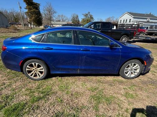 Vivid Blue Pearlcoat 2016 Chrysler 200 Limited