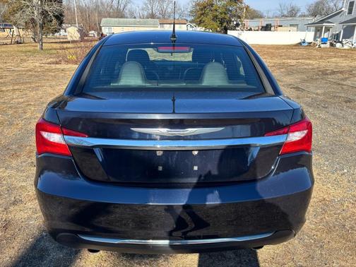 2011 Chrysler 200 Limited