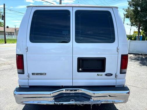 2009 Ford E250 Cargo
