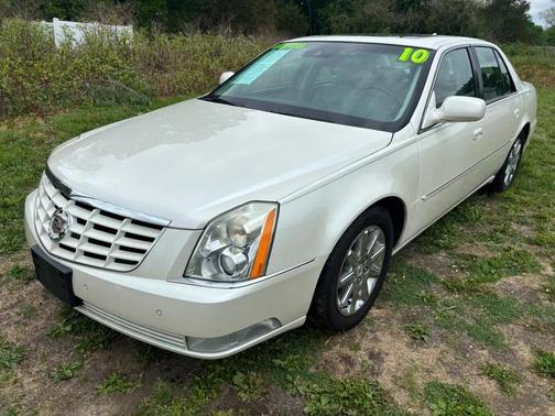 White 2010 Cadillac DTS Premium Collection