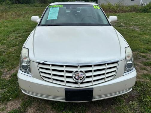 White 2010 Cadillac DTS Premium Collection