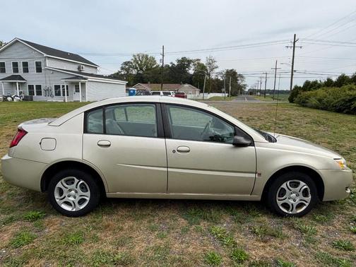 2004 Saturn Ion 2