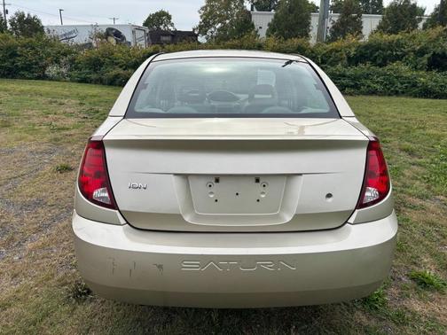 2004 Saturn Ion 2