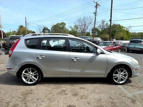 2011 Hyundai Elantra Touring SE