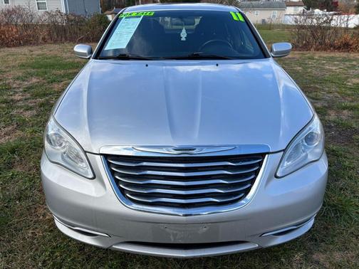2011 Chrysler 200 Touring